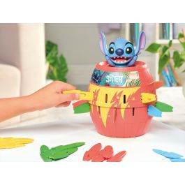Bizak Salta Stitch 30693772 Juego de Acción Hawaiano Disney +4 Años Español