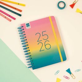 Finocam Agenda Cosmo Espiral Doble 4º 1Dp Iris 2025-2026, Estudiante y Adulto, Diseños Variados, Cierre con Goma Finocam Agenda Cosmo Espiral Doble 4º 1Dp Iris 2025-2026, Estudiante y Adulto, Diseños Variados, Cierre con Goma