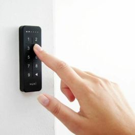 Nuki Teclado de código numérico para control de acceso sin llaves. Crea códigos personalizados para familiares, amigos, invitados – Negro