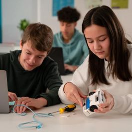 Arduino Robot Alvik para Educación en Programación y Robótica, Compatible con LEGO y MicroPython