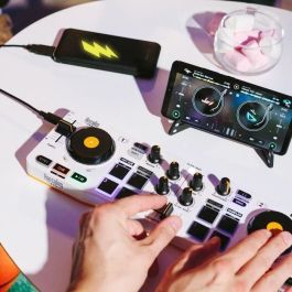 Hercules DJControl Mix Consola DJ Bluetooth para Smartphone y Tabletas Android/iOS (4780921) Hercules DJControl Mix Consola DJ Bluetooth para Smartphone y Tabletas Android/iOS (4780921)