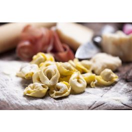 Quttin Rodillo Cortapastas Cuadrado Rizado para Repostería, 16.5 x 8.5 x 4 cm (24 Unidades)