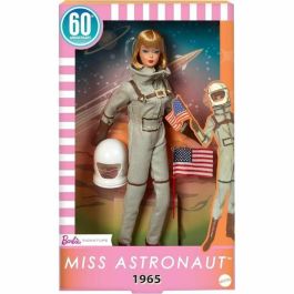 Barbie JBJ48 Muñeca Astronauta para Niños 6+ Años - Estimula la Imaginación y Juego de Rol - 7.62 x 17.78 x 33.08 cm Barbie JBJ48 Muñeca Astronauta para Niños 6+ Años - Estimula la Imaginación y Juego de Rol - 7.62 x 17.78 x 33.08 cm