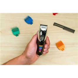 Wahl 09893-0443 Cortapelos para Barba, Batería de Litio 240 min, 8 Peines Guía, Carga Rápida, 1.5-13mm, Cuchillas de Precisión