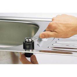 Wolfcraft 3752000 Sierra de corona para acero inoxidable Ø28 mm para grifos de fregadero