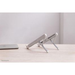 Neomounts NSLS010 Soporte Plegable y Ajustable para Portátiles 11-17" con 6 Alturas, Capacidad 5kg, Diseño Ultra-Delgado Plata