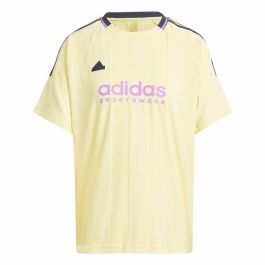 Camiseta de Manga Corta Hombre Adidas Tiro Cut 3 Bandas Jacquard Boyfriend Beige Precio: 45.5928. SKU: B14LZ4E8Y7
