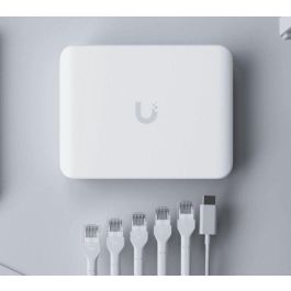 Ubiquiti 5x 1/2.5 GbE RJ45, 25 Gbps, 18.6 Mpps, 12.5 Gbps throughput, DC 5V/1A/5W, PoE 44-57V/6.4W, -20 - 45°C, 10 - 90% humidity, 117.1 x 90 x 21.2 mm, 206 g Ubiquiti 5x 1/2.5 GbE RJ45, 25 Gbps, 18.6 Mpps, 12.5 Gbps throughput, DC 5V/1A/5W, PoE 44-57V/6.4W, -20 - 45°C, 10 - 90% humidity, 117.1 x 90 x 21.2 mm, 206 g