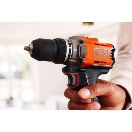 Black + Decker Taladro Atornillador Inalámbrico 18V BCD382D2XK-QW con 2 Baterías 2Ah y Cargador, Incluye Estuche de Transporte