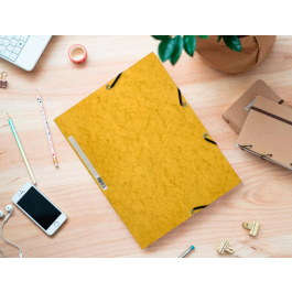 Q-connect Carpeta KF02166 Cartón Símil-Prespán con Gomas y Solapas, 320x243 mm, Amarilla, Formato A4