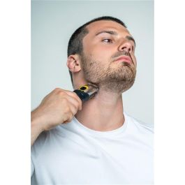 Wahl 09893-0440 Cortabarbas Expreme Grip con Agarre de Silicona y Cuchillas de Precisión, 0.5-9mm