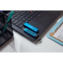 Kingston IronKey Keypad 200C - Memoria USB-C 256GB, Seguridad AES-256 con Teclado, FIPS 140-3, Resistente al Agua IP68