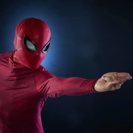 HASBRO Máscara Electrónica Spider-Man Homecoming Marvel Legends Series Ojos con Movimiento