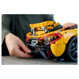 LEGO Technic McLaren P1 Juego de construcción con 3893 piezas para adultos