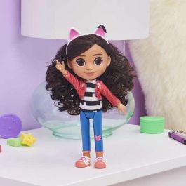 Spin Master 606043 Muñeca Gabby, La Casa de Muñecas de Gabby, 20 cm, ideal para recrear escenas de la serie de TV, edad +3 años