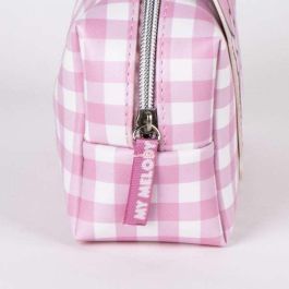 Cerdá Neceser de Aseo para Viaje Hello Kitty Colección Winter 2025 Rosa - Bolsa de Tocador Maleta Cerdá Neceser de Aseo para Viaje Hello Kitty Colección Winter 2025 Rosa - Bolsa de Tocador Maleta