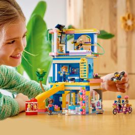 Lego Friends Club Friends HLC 42689 Set de Construcción con 794 Piezas para +8 Años