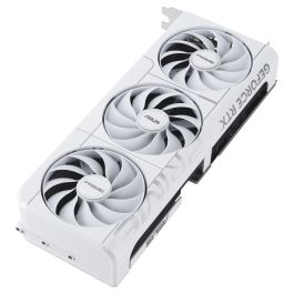 ASUS Tarjeta Gráfica GeForce RTX 5070 12GB GDDR7 OC 3 Ventiladores Blanca