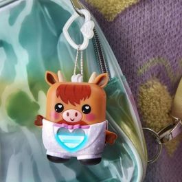 Hasbro Nano-mals Cowbert, la vaca de las Tierras Altas, compañero electrónico, más de 70 reacciones, para niños a partir de 5 años