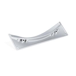 Trentadue Corvo Tirador de Zamak, Acabado Aluminio Ral. Otros Acabados Disponibles: Negro Mate y Cromo.