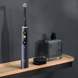 Oral-B iO Series 8 4210201363095 Cepillo Eléctrico Negro con 6 Modos de Cepillado, Pantalla y Control de Presión