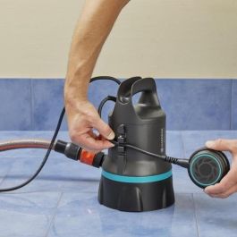 Gardena 9000 Bomba de Agua Clara Sumergible de Drenaje 300W, Caudal 9000l/h, 0.6 bar, 2mm Altura Residual, Flotador Automático