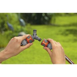 Gardena 18287-20 Kit de derivación para ramal de manguera 13mm (1/2'') y 15mm (5/8''), 3 conectores de riego, conector en Y Gardena 18287-20 Kit de derivación para ramal de manguera 13mm (1/2'') y 15mm (5/8''), 3 conectores de riego, conector en Y