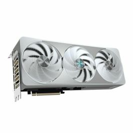 Gigabyte GeForce RTX 5070 Ti AERO OC 16 GB GDDR7 256 bits PCI-E 5.0 Tarjeta Gráfica