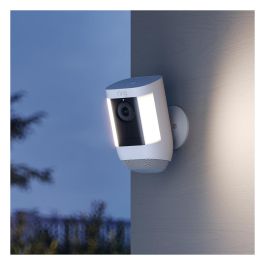 Amazon Spotlight Cam Pro Battery Cámara de Seguridad IP Inalámbrica Exterior Color Blanco