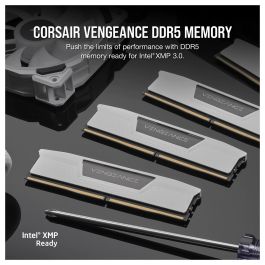 Corsair CMK32GX5M2E6000Z36W Kit de Memoria RAM Vengeance 32GB (2x16GB) DDR5 6000MHz CL36 Blanco Retail