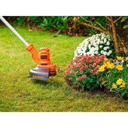 Black+Decker Cortabordes Eléctrico 450W, Hilo 25cm, Sistema AFS, Cabezal Trim & Edge, Mástil Telescópico y Empuñadura Auxiliar Black+Decker Cortabordes Eléctrico 450W, Hilo 25cm, Sistema AFS, Cabezal Trim & Edge, Mástil Telescópico y Empuñadura Auxiliar