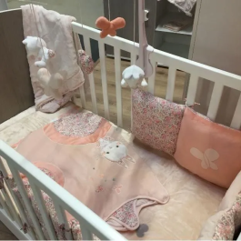 Domiva Paragolpes Lapinou 30x180 cm - Efecto Cojín para Camas de Bebé