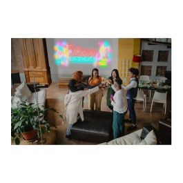 Epson EH-LS800B Proyector Láser UST de Alcance Ultracorto, 4000 Lúmenes ANSI, Resolución 4K+ (5120x3200), Contraste 2500000:1, Wi-Fi, Bluetooth, Negro