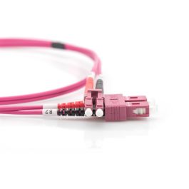 DIGITUS LWL Patchkabel LC -> SC 5.00m Multimode Duplex OM4