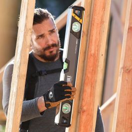 Toughbuilt Nivel Magnético Tubular Iluminado TB-H2-L-M60LH-M de 60cm con Burbuja LED