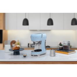 Smeg ECF02PBEU, Máquina Espresso, 1.1L, Pastel Blue