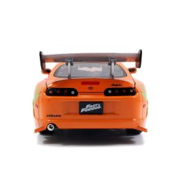 Smoby Coche de metal Toyota Supra Fast & Furious con figura de Brian O'Conner escala 1:24, recomendado para niños a partir de 8 años Smoby Coche de metal Toyota Supra Fast & Furious con figura de Brian O'Conner escala 1:24, recomendado para niños a partir de 8 años