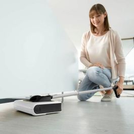 NUEVO KARCHER KB 5 - Escoba eléctrica inalámbrica - Autonomía de la batería 30 min en suelos duros (20 min en alfombra) - Compacta y ligera 1,2 Kg