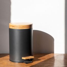 Andrea House Papelera de Baño con Pedal y Cierre Suave, Metal Negro Mate y Tapa de Bambú, Cilíndrica 3 L