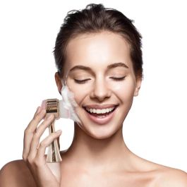 Cosmetic Club Cepillo Facial 2 En 1 con Cerdas Suaves y Silicona para Exfoliar y Limpiar Todo Tipo de Piel