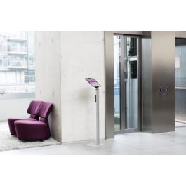 Durable Soporte de Suelo para Tablet con Diseño Elegante y Estabilidad Profesional