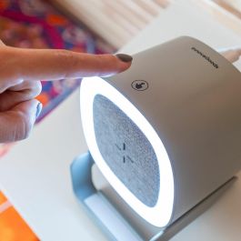 Altavoz Cargador Inalámbrico con LED Souwis InnovaGoods Altavoz Cargador Inalámbrico con LED Souwis InnovaGoods
