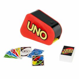 Mattel Games Uno Extreme - Juego de Cartas Familiar con Distribuidor Aleatorio Eficiente y Rápido - A partir de 7 años