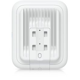 Ubiquiti WiFi 7 Access Point Exterior All-Weather 4 Spatial Streams 2.5 GbE PoE+ IPX6 Antena Direccional Integrada Blanco