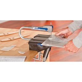 DREMEL MS20-1/5 Sierra de Calar Compacta Moto-Saw 70W 2 en 1 (Estacionaria/Portátil) Variador de Velocidad 1.500-2.250 rpm para Cortes de Precisión
