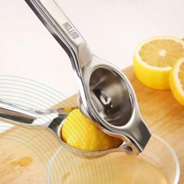 Exprimidor de Limones en Acero Quttin (24 Unidades) Exprimidor de Limones en Acero Quttin (24 Unidades)