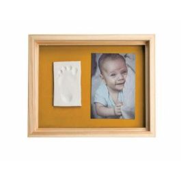 Baby Art Kit Marco Pure Frame Huellas Bebé con Arcilla y Madera Pino Natural, Incluye Rodillo y Panel Reversible Verde/Naranja, para Foto 10x15 cm Precio: 25.4999998. SKU: B1FQMPVCMM