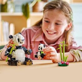 LEGO 31165 Creator Fauna Salvaje: Familia de Pandas - Juguete 3 en 1, Animales Articulados para Construir y Exponer
