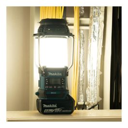 Makita DMR056 Radio con Linterna y Bluetooth, Radio Portátil Analógica y Digital AM DAB+ FM, LED Batería, 53h