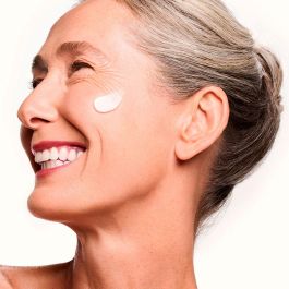 Shiseido Vital Perfection Supreme Set: Crema 50ml + Crema Noche 15ml + Contorno Ojos 3ml + Serum 7ml